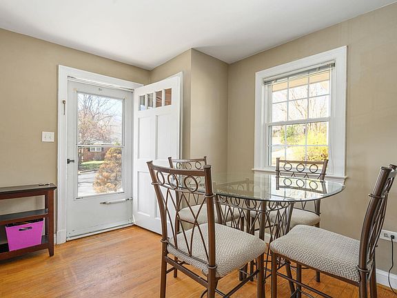 5th image of 2726 McElroy Dr