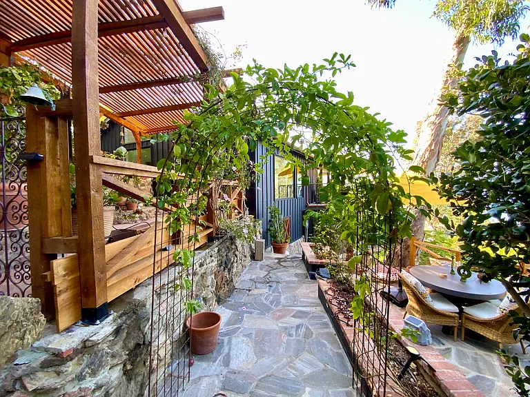 Ashton Dr — Photo 20