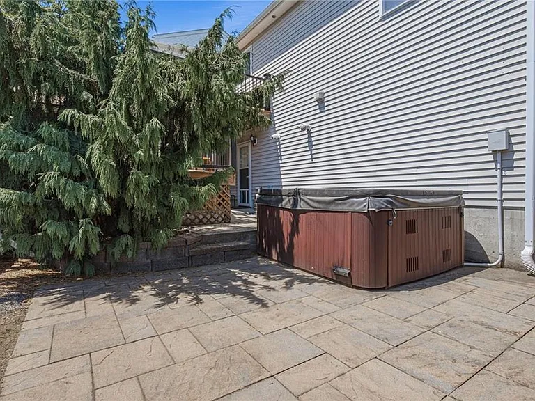 85 Smart St — Photo 34