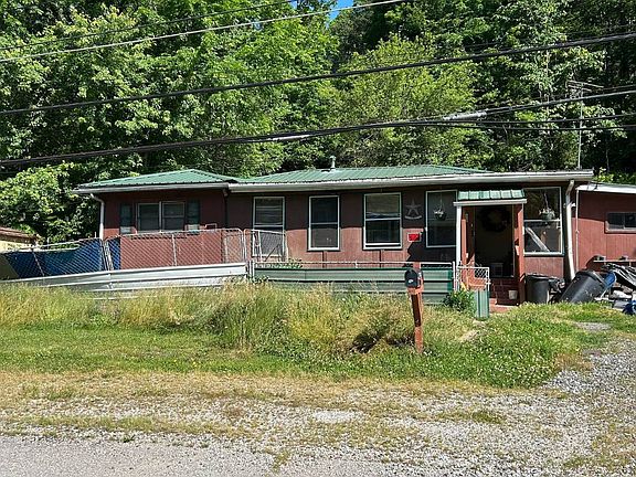 3rd image of 252 Old Us Highway 50 Rd