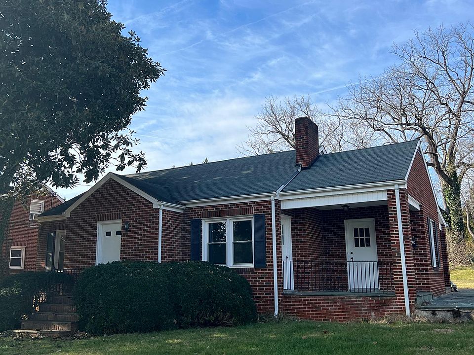1st image of 120 Hillcrest Dr