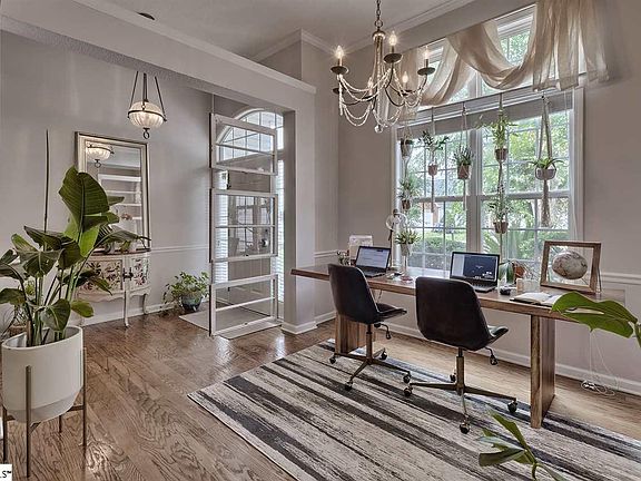 3rd image of 215 Lexington Place Way