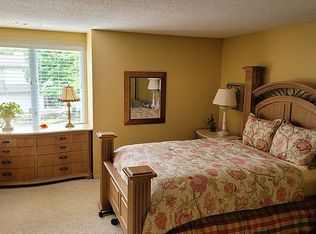 11908 Slater St, Overland Park, KS 66213