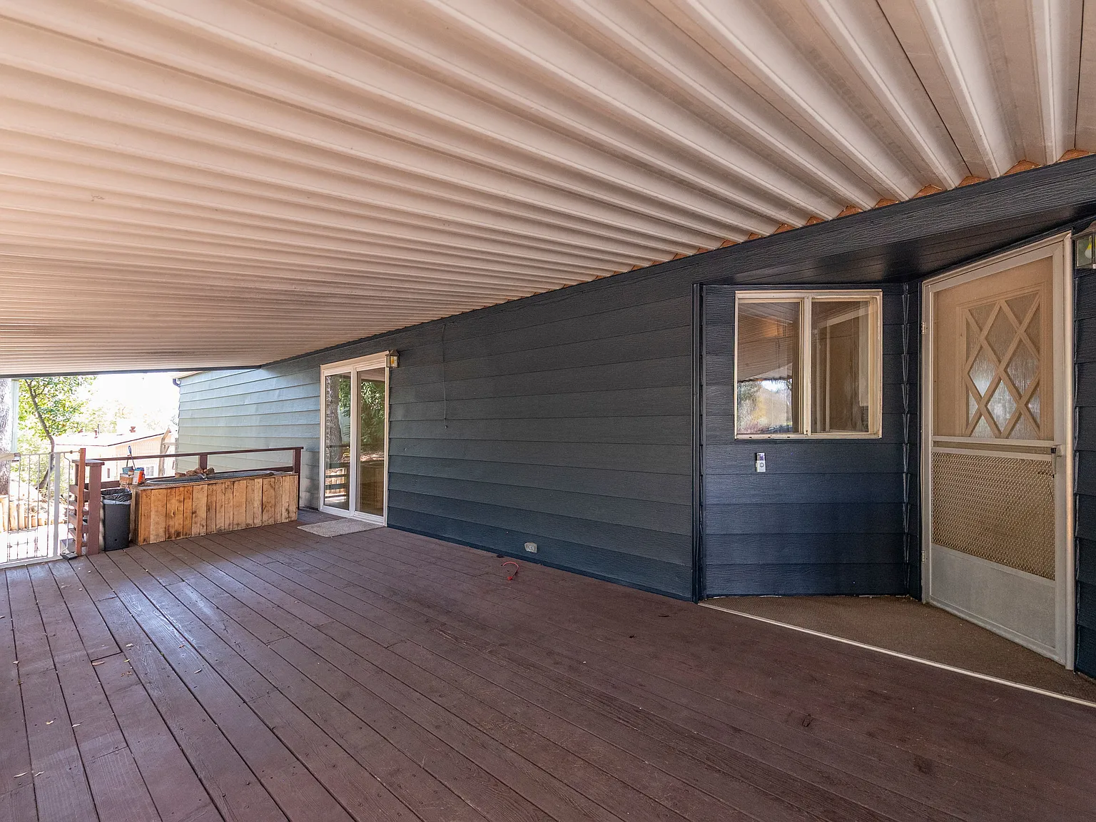 3 bed, 1536 sqft, $2,300 — Photo 4