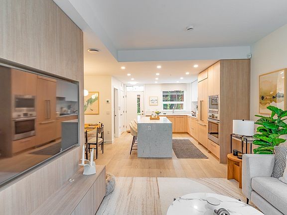 4th image of 2050 Glenaire Dr #128