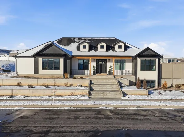 3069 E Lakeside Dr, Eagle Mountain, UT 84005