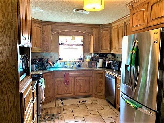 5th image of 1413 Sunnyvale St