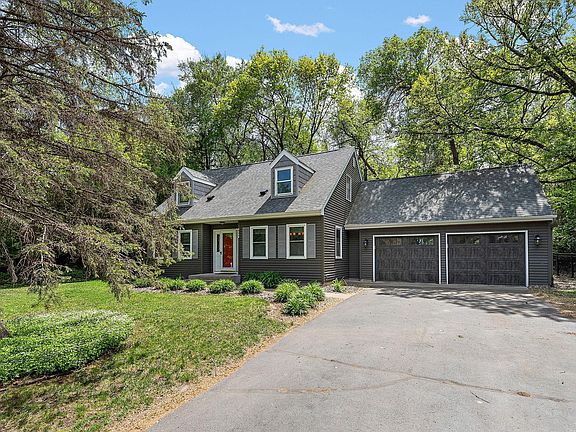 2nd image of 9888 Oak Shore Dr