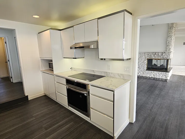 3803 E Lake Sammamish Shore Ln SE — Photo 14
