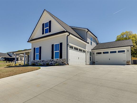 2nd image of 101 Powell Ct