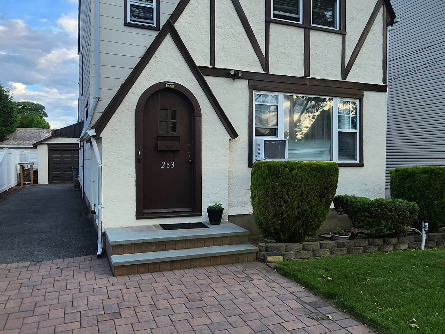 1 bed, 900 sqft, $2,500 — Photo 1