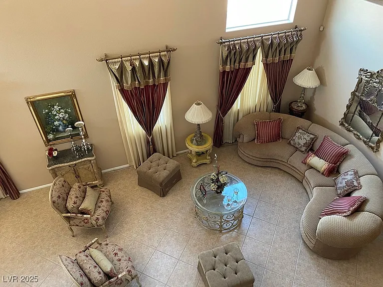 170 Arches Ct — Photo 9