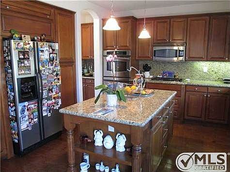 5th image of 1032 Brightwood Dr