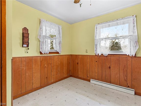 5th image of 1187 Bell Ct