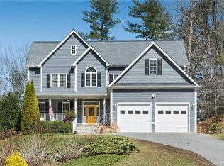 28 Corbran Dr, Fairview, NC 28730