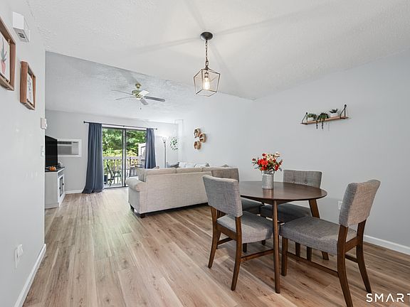 5th image of 33 Baxter Road #4B