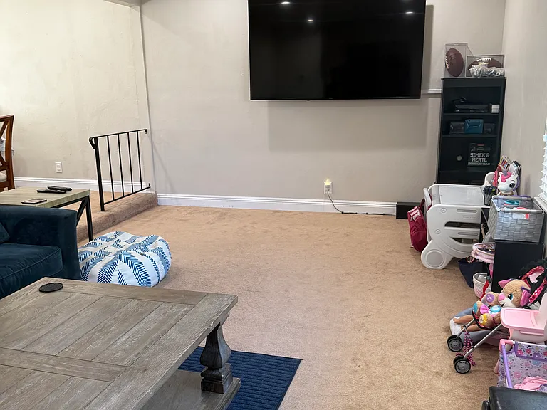 5829 Falon Way — Photo 7