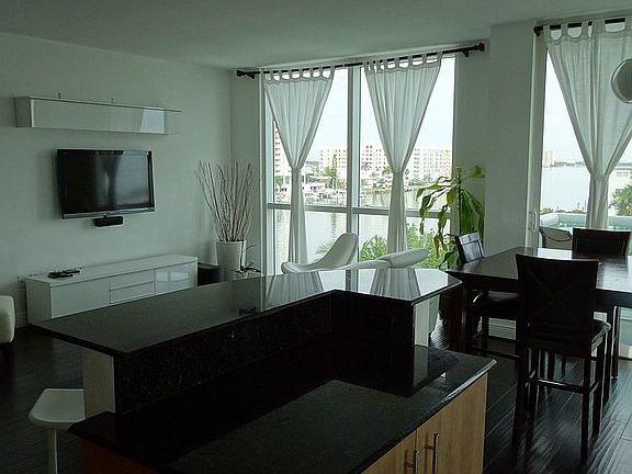4th image of 7910 Harbor Island Drive #506