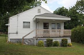 1st image of 507 Crescent Dr