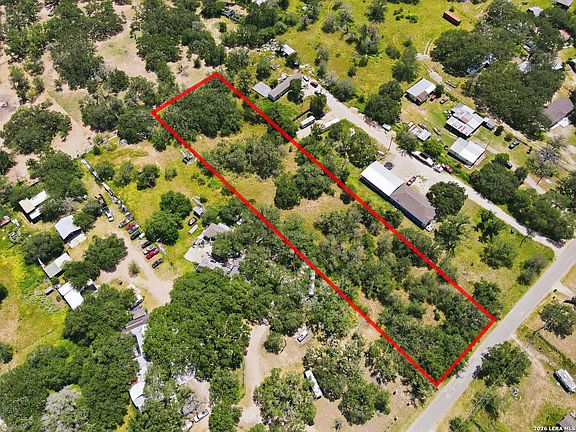 4th image of 1291 Camelot Ln LOT 64