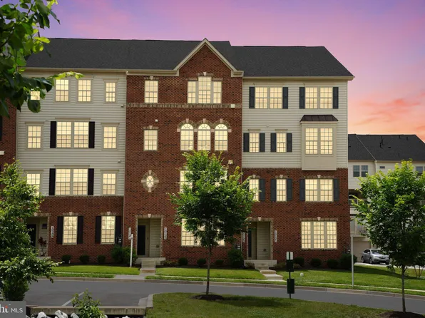 10127 Fauberg St, Ijamsville, MD 21754