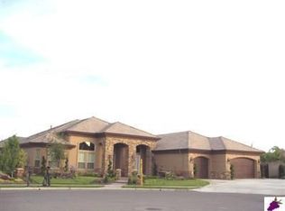 7684 N Gilroy Ave, Fresno, CA 93722