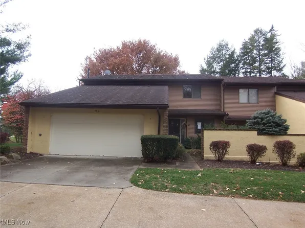 93 Silver Valley Blvd, Munroe Falls, OH 44262