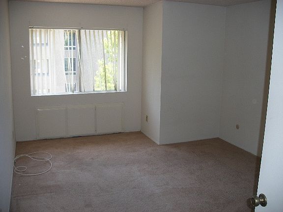 4th image of 10250 Caminito Cuervo Unit 24