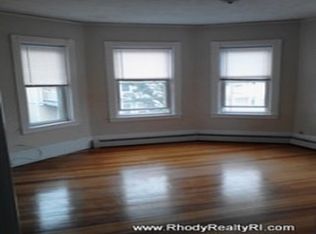 94 Ruggles St, Providence, RI 02908