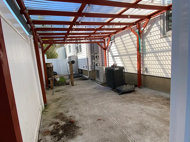 336 Scranton Ave #1 — Photo 50