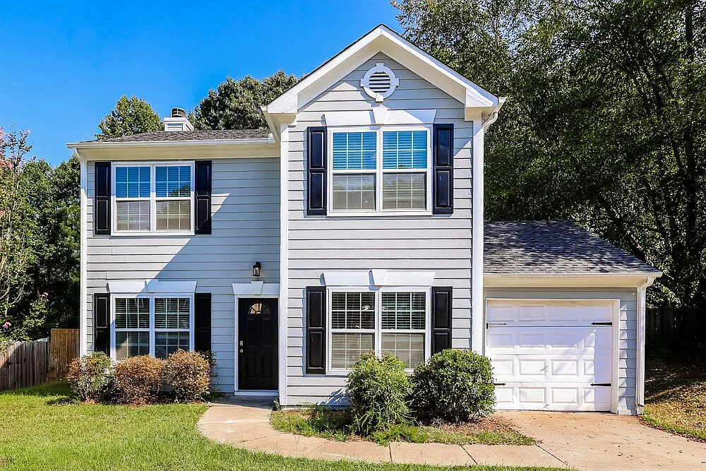 3 bed, 2.5 bath, 1390 sqft, $1,985 — Photo 1
