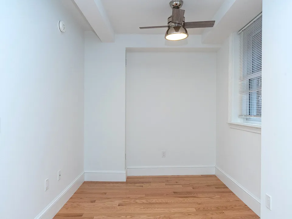 175 Hemenway St #10