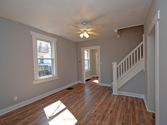 5th image of 3544 Newton Ave