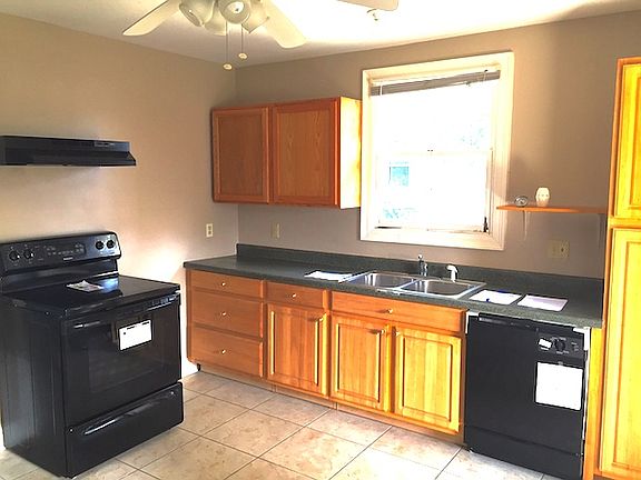 3rd image of 3630 Cypress St