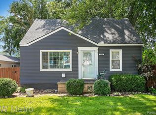 22408 Fresard St, Saint Clair Shores, MI 48080