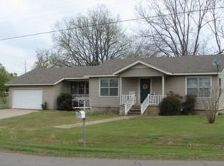 101 Patterson St, Naples, TX 75568