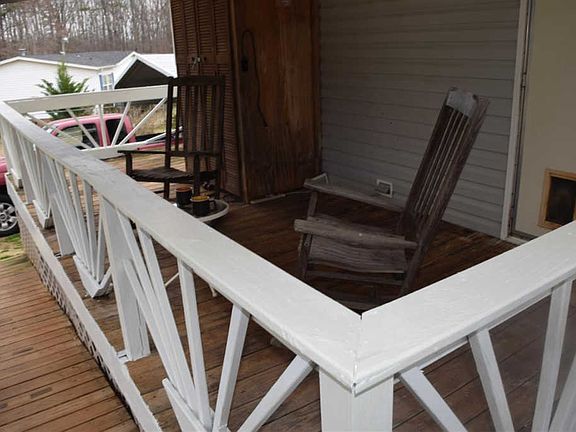 5th image of 133 Kinsland Dr