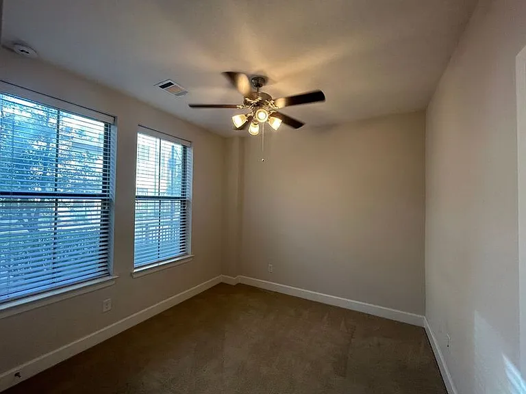2775 Yellow Jasmine Ln — Photo 24