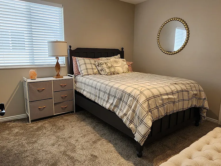443 E Parowan Way — Photo 24