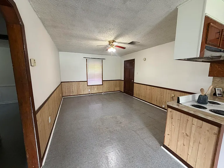 278 Kelly Ln — Photo 4