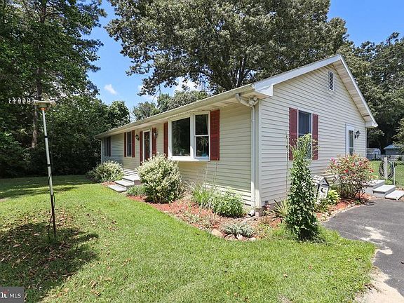 3rd image of 25338 Sandy Point Rd