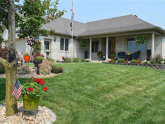2nd image of 2474 Oak Dr