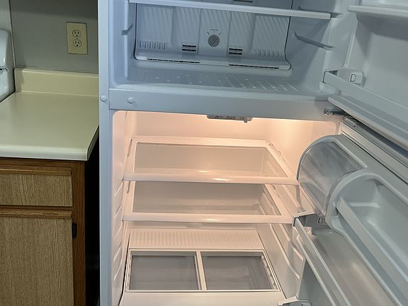 3rd image of 337 Daniel St #4