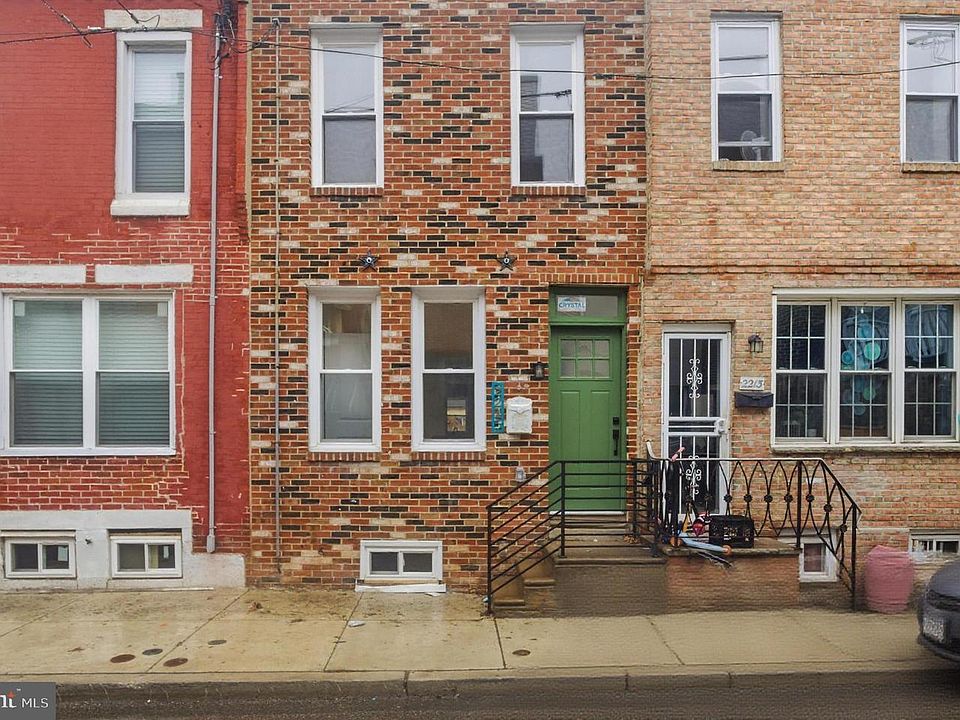 1st image of 2215 Earp St