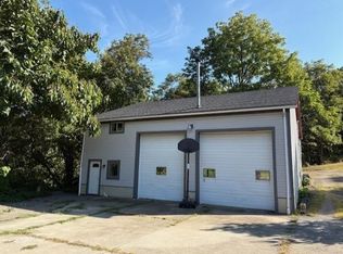 3105 Bennetts Run Rd, Beaver Falls, PA 15010