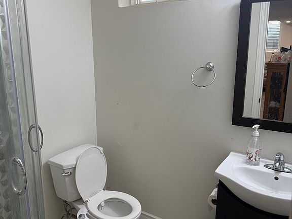 2nd image of 7 Richmead Rd #2