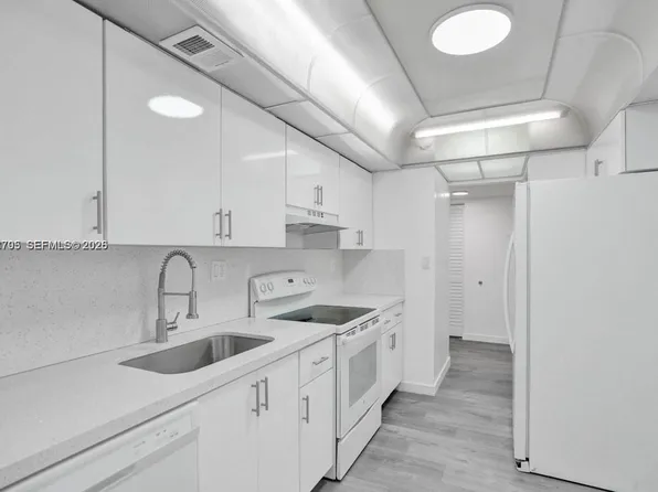 3821 Environ Blvd APT 403, Fort Lauderdale, FL 33319
