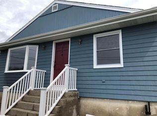 224 Thelma Ave, Somerset, MA 02726