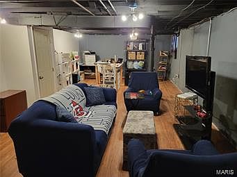 5th image of 7365 Trenton Ave