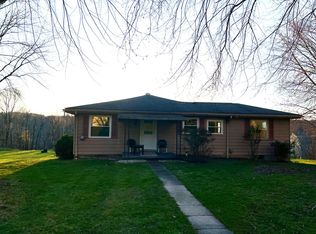121 N Riverview Dr, Ford City, PA 16226